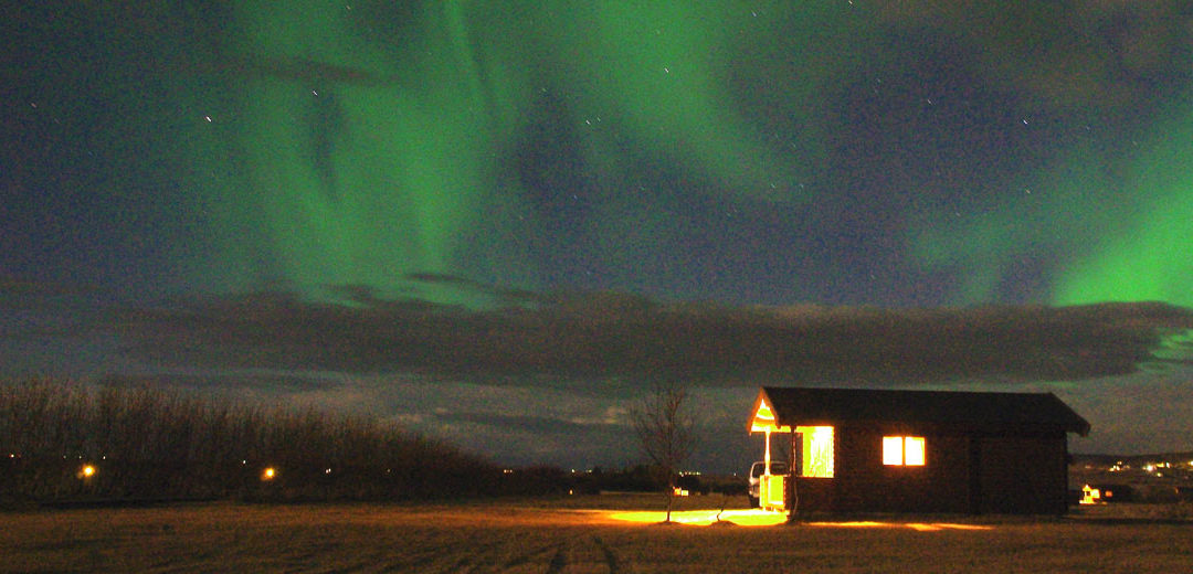 ISLANDIA INVERNAL Y AURORAS BOREALES. NAVIDAD, FIN DE AÑO Y REYES